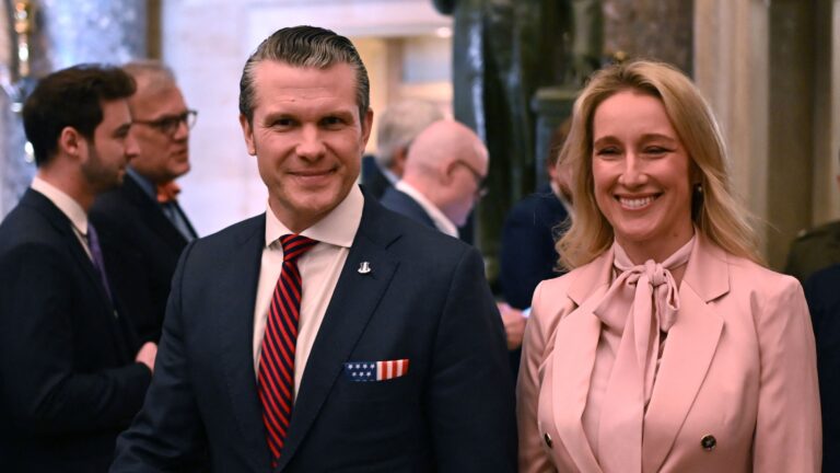 Pentagon Power Couple? Pete Hegseth’s Wife Raises Eyebrows Inside Defense Circles. Why Jennifer Hegseth’s Pentagon Presence Alarms Insiders